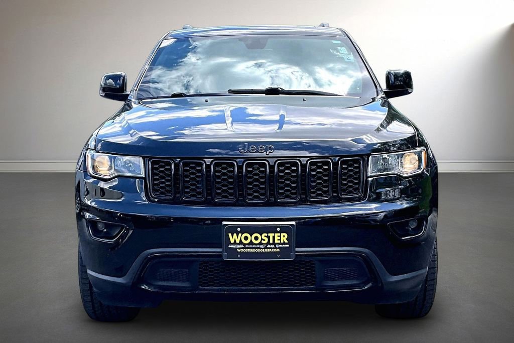 Used 2019 Jeep Grand Cherokee Limited AWD/4WD image 2