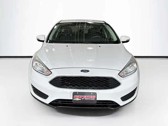 Used 2017 Ford Focus SE FWD image 4