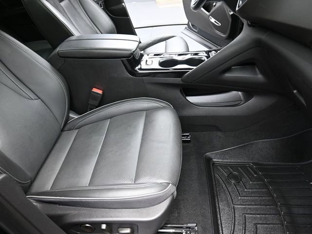 Used 2021 Buick Envision Essence w/ Technology Package I AWD/4WD image 27