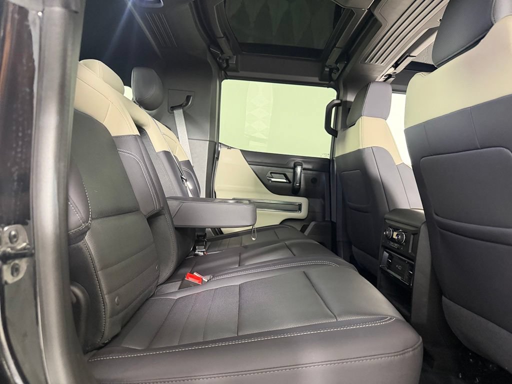 Used 2026 GMC Hummer EV SUV AWD/4WD image 31