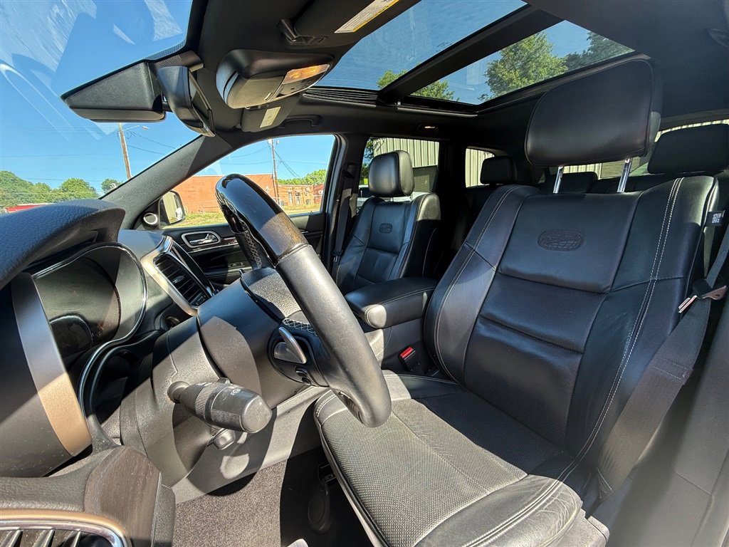 Used 2015 Jeep Grand Cherokee Overland w/ Advanced Technology Group RWD image 21