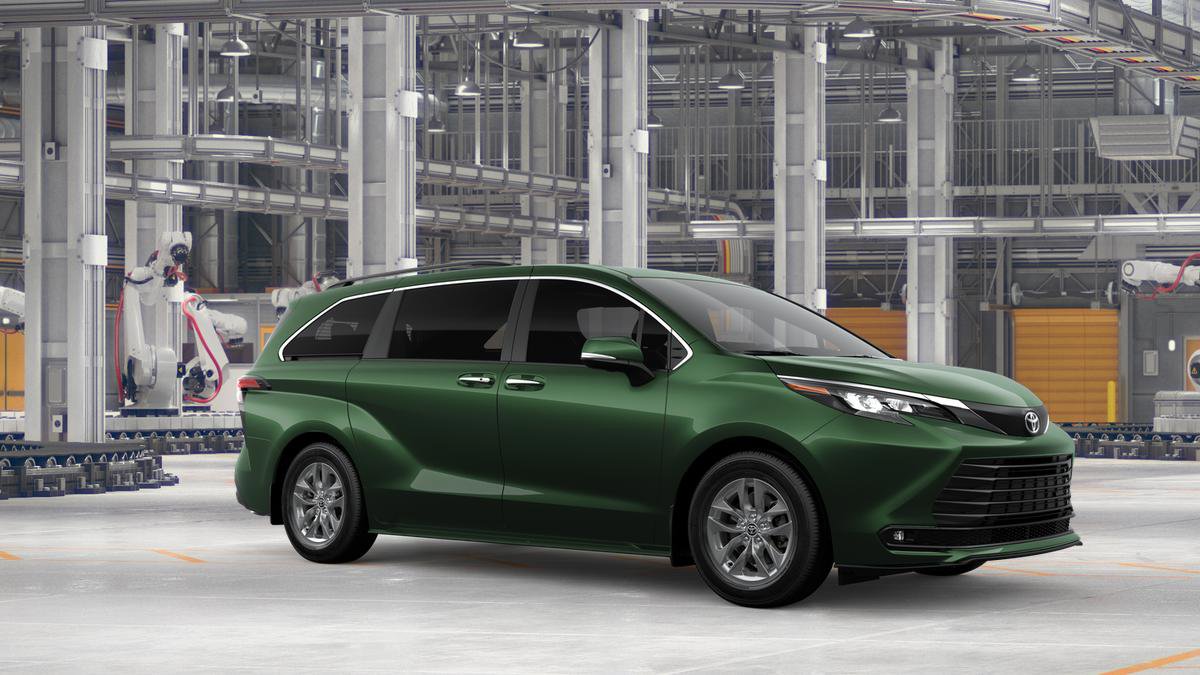 New 2026 Toyota Sienna XLE image 16
