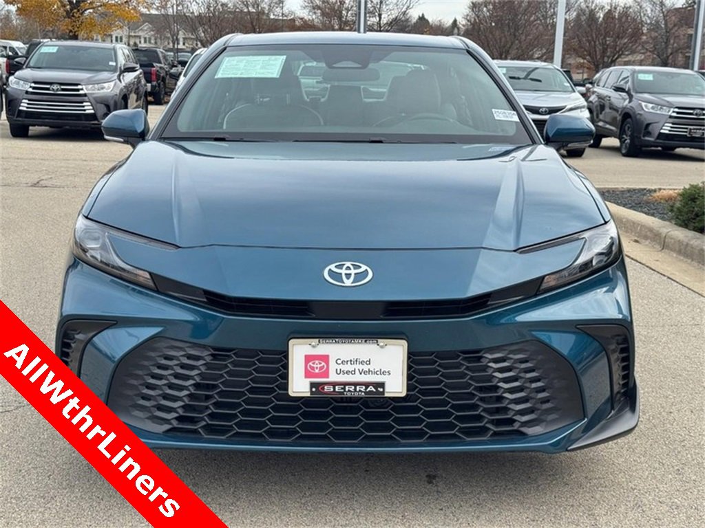 Used 2025 Toyota Camry SE image 9