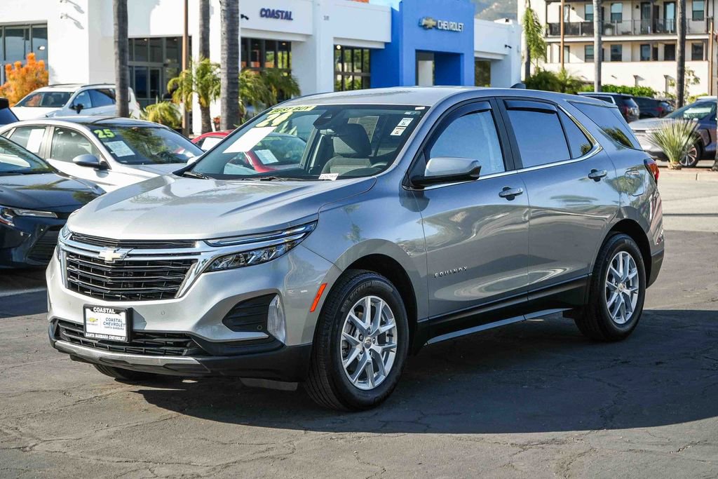 Used 2024 Chevrolet Equinox LT FWD image 3