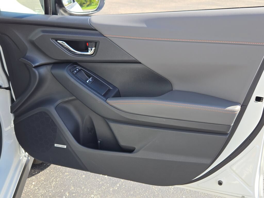 Certified 2025 Subaru Crosstrek 2.5i Limited AWD/4WD image 6