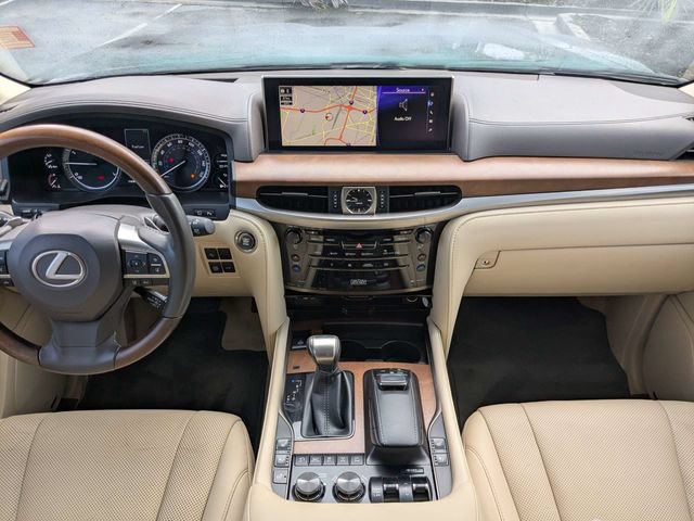 Used 2019 Lexus LX 570 4WD image 17