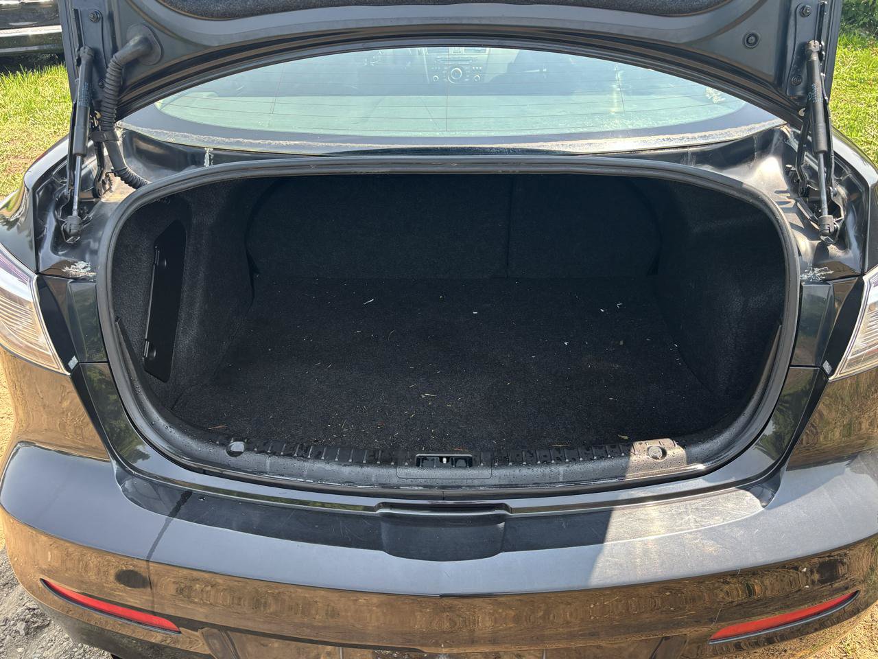 Used 2013 MAZDA MAZDA3 i SV FWD image 23