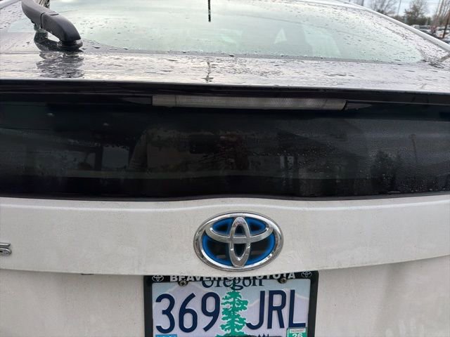 Used 2013 Toyota Prius Three image 9