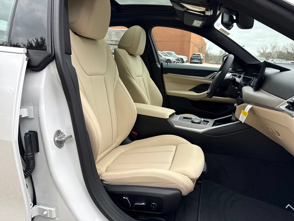 Used 2026 BMW i4 xDrive40i w/ Premium Package AWD/4WD image 30