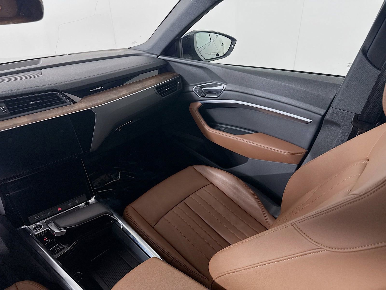 Certified 2023 Audi e-tron Premium w/ Convenience Plus Package image 23