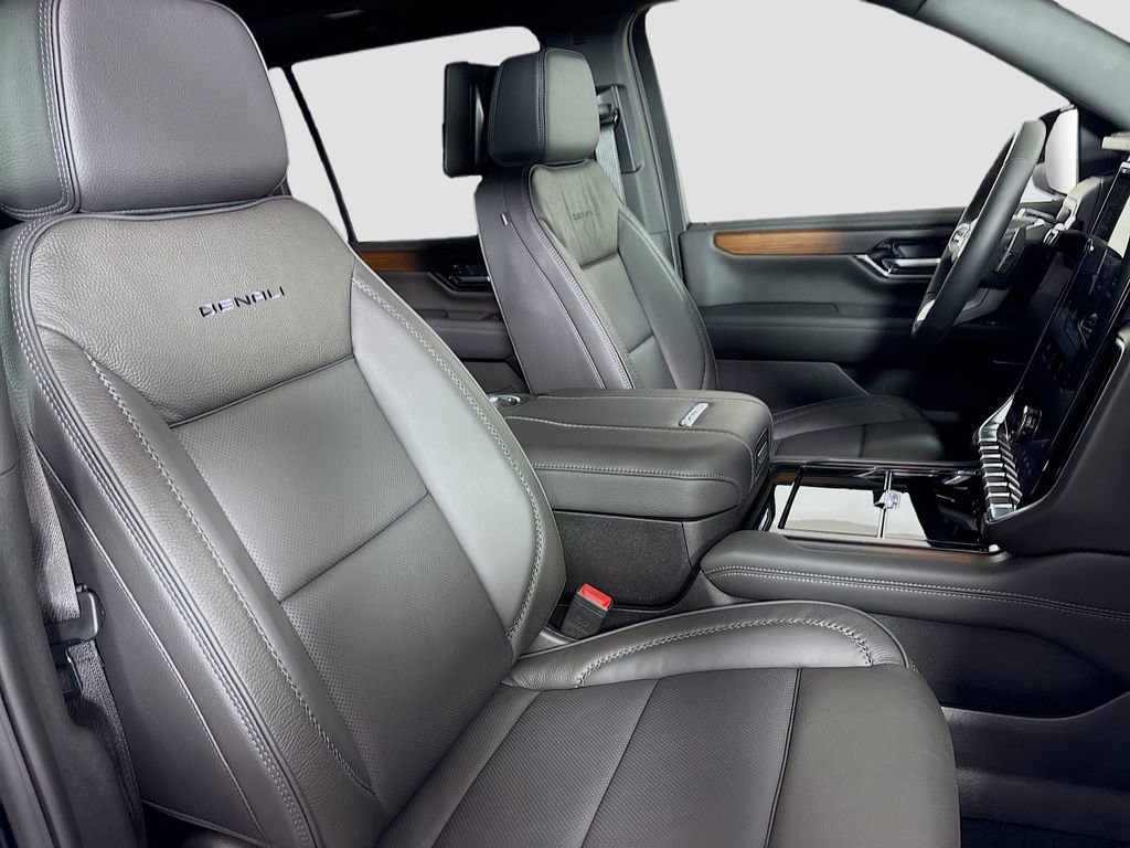 New 2026 GMC Yukon XL Denali image 31
