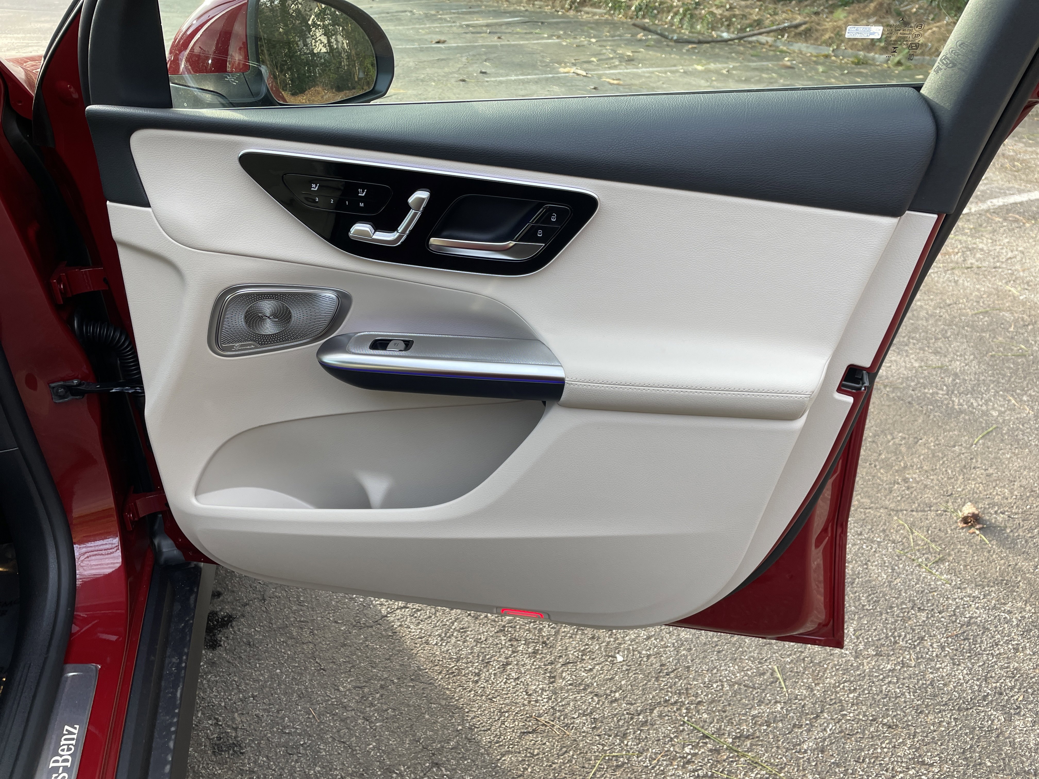 New 2026 Mercedes-Benz GLC 300 image 41