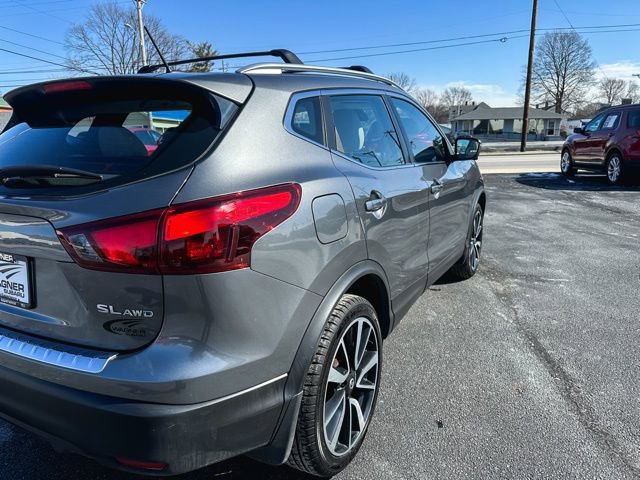 Used 2017 Nissan Rogue Sport SL w/ SL Premium Package image 8