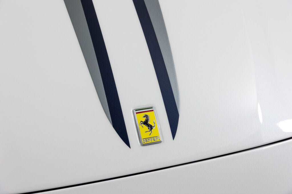 Used 2023 Ferrari 812 Competizione RWD image 31