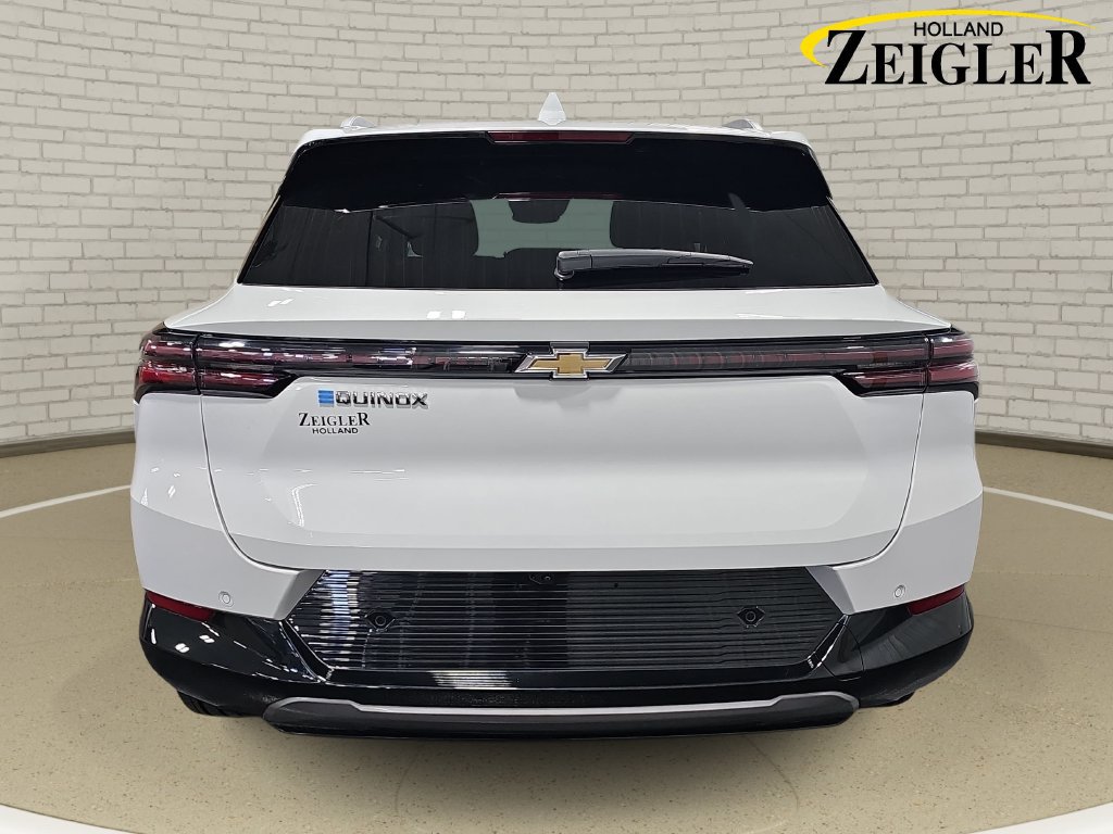 Used 2025 Chevrolet Equinox EV LT w/ LPO, All-Weather Mat Package FWD image 6