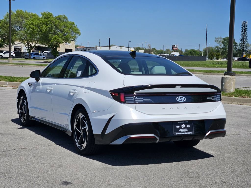 Certified 2025 Hyundai Sonata SEL FWD image 3