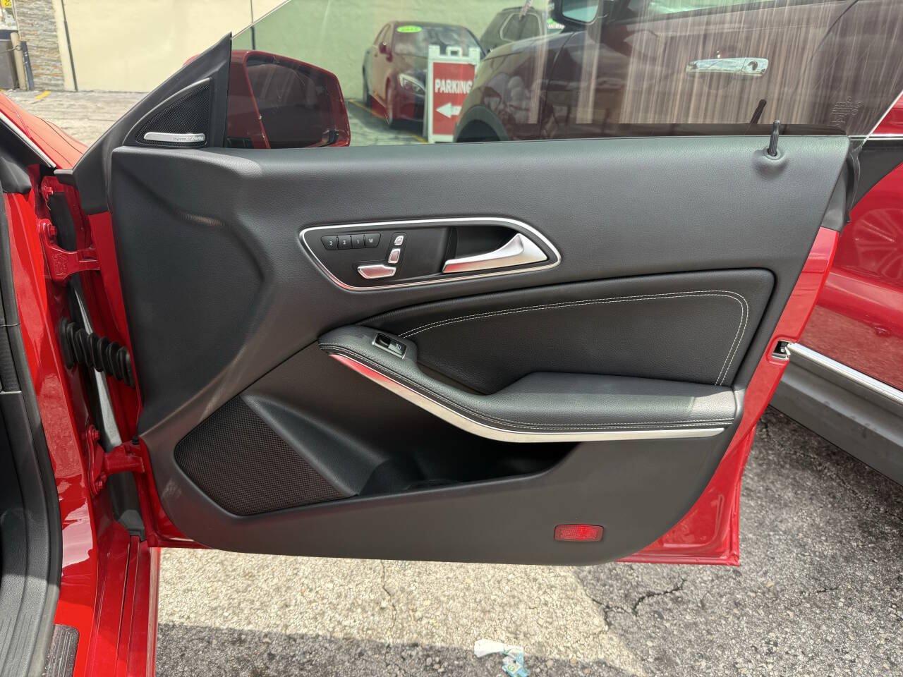 Used 2017 Mercedes-Benz CLA 250 image 26