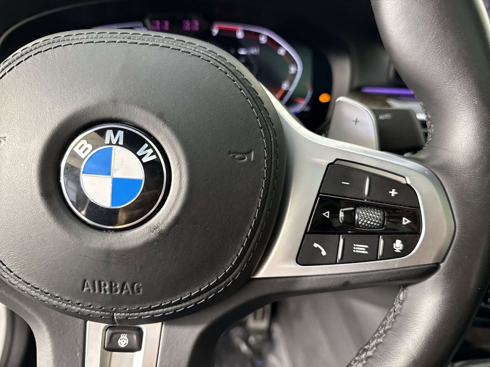 Used 2022 BMW M550i xDrive w/ Executive Package AWD/4WD image 14