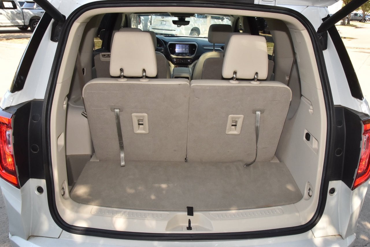 Used 2023 GMC Acadia Denali w/ Denali Ultimate Package FWD image 38
