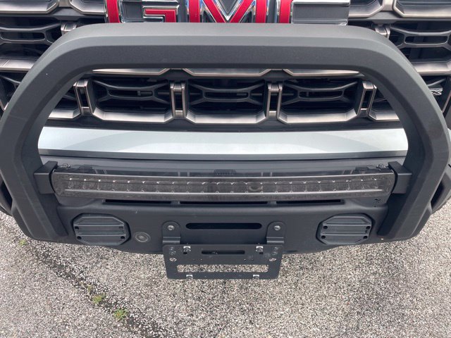 Used 2026 GMC Canyon AT4X w/ Off-Road Front Bumper Package AWD/4WD image 10