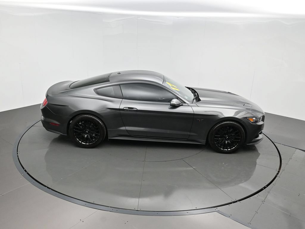 Used 2017 Ford Mustang GT Premium w/ GT Performance Package RWD image 41