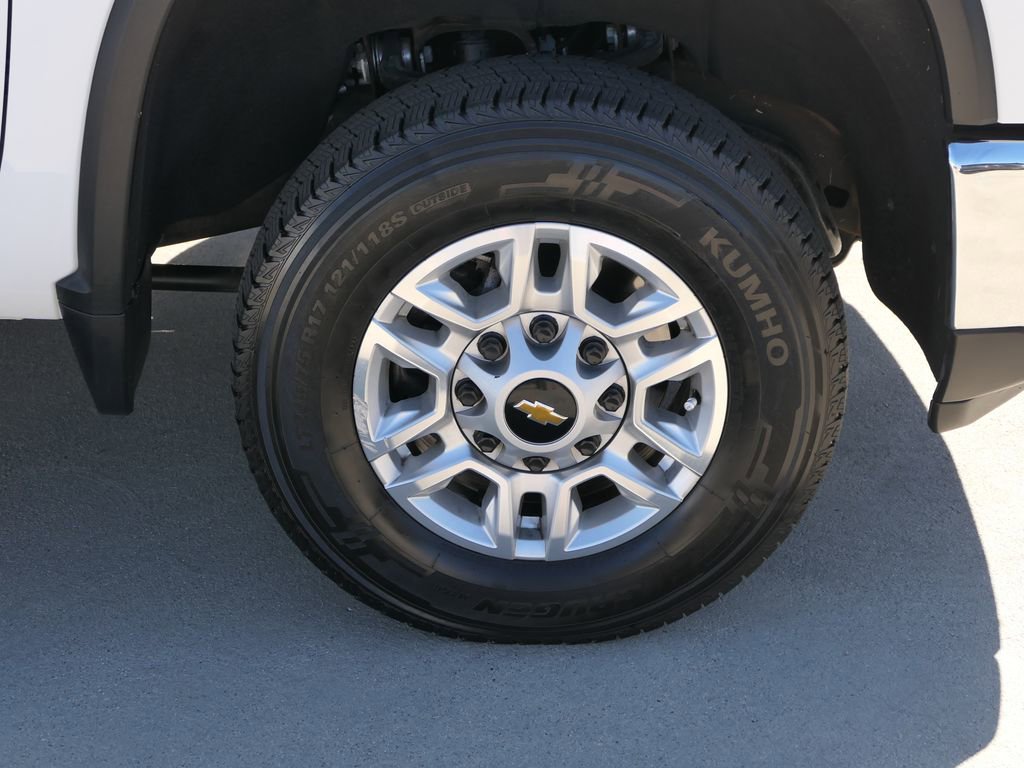 Used 2024 Chevrolet Silverado 2500 LT image 26