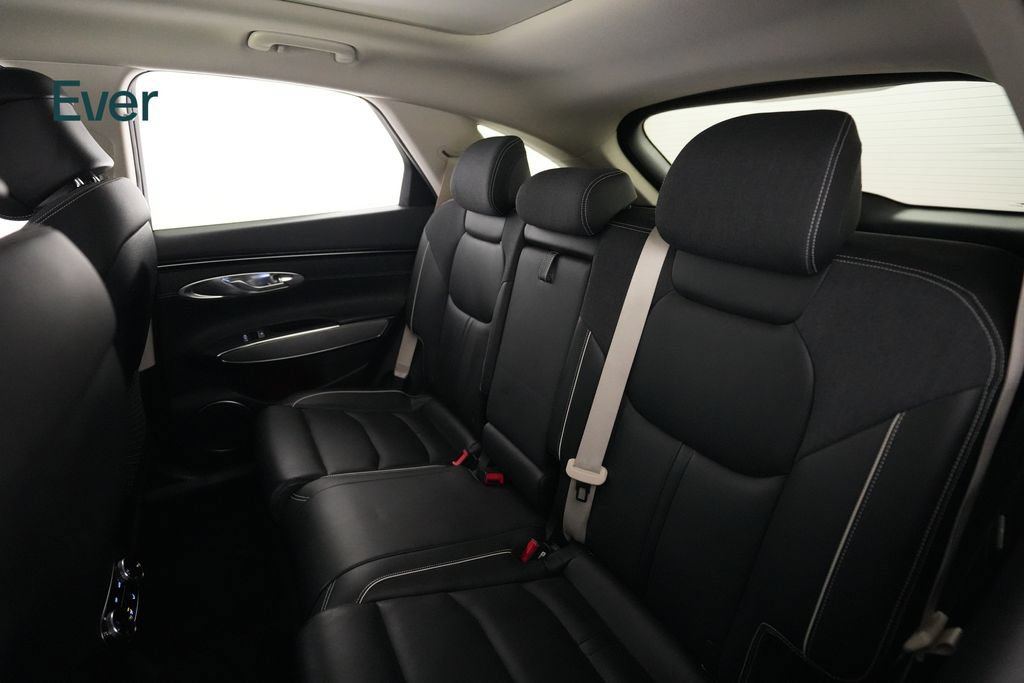 Used 2023 Genesis Electrified GV70 AWD/4WD image 24