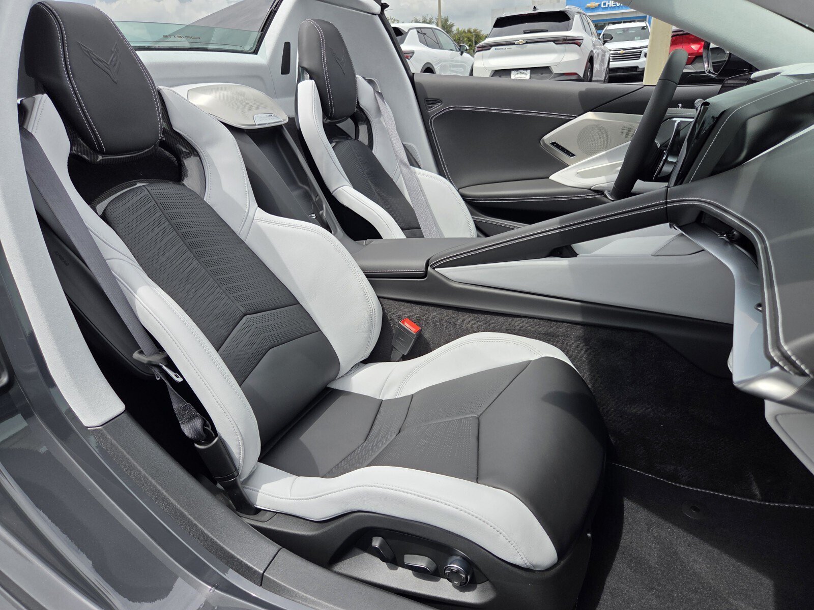 New 2027 Chevrolet Corvette Stingray Convertible w/ 3LT RWD image 8