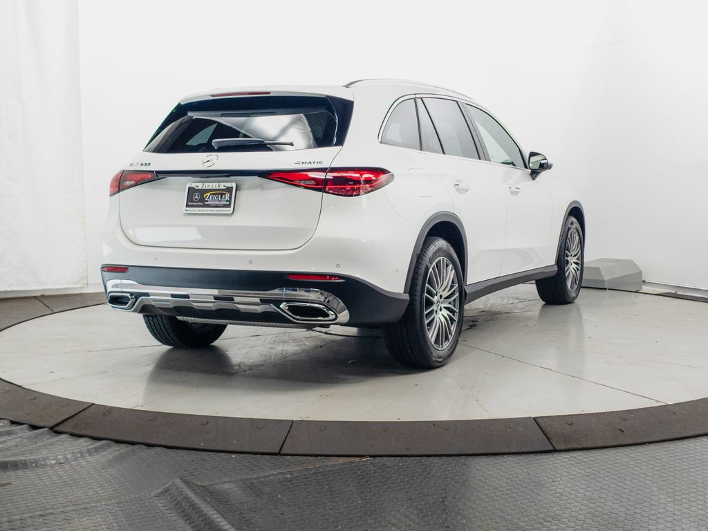Certified 2026 Mercedes-Benz GLC 300 4MATIC image 32