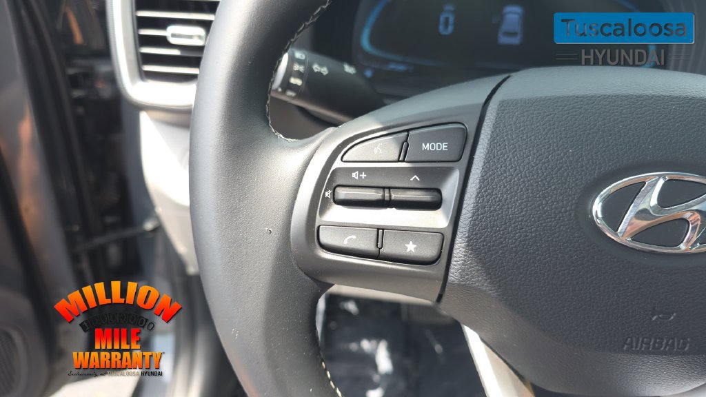 Used 2023 Hyundai Venue SEL FWD image 17