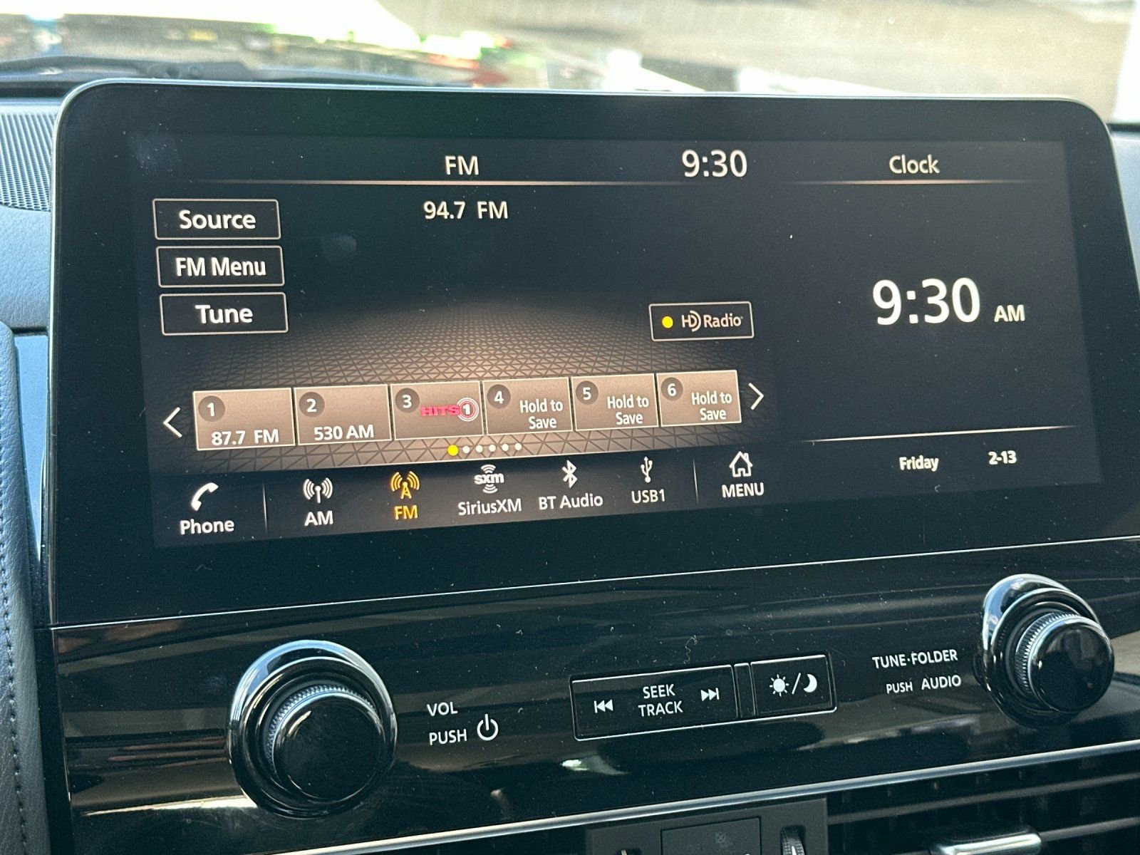 Used 2023 Nissan Armada SL w/ Captain's Chairs Package image 18