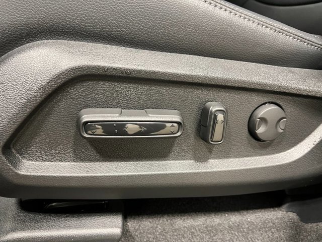 New 2025 Honda Pilot Touring image 13