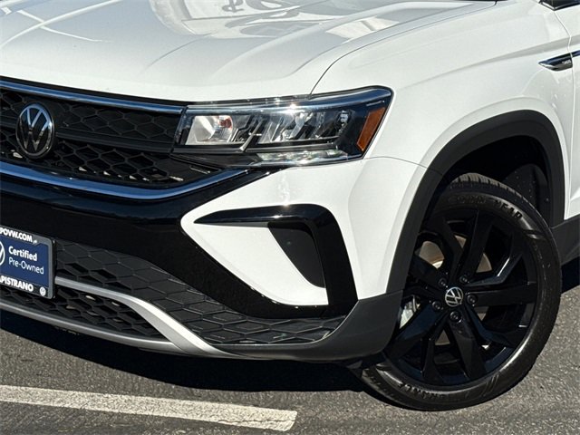 Certified 2023 Volkswagen Taos SE w/ Panoramic Sunroof Package image 8