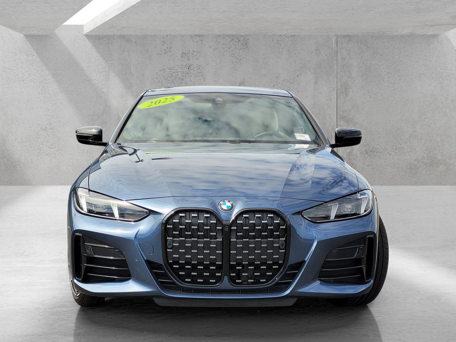 Used 2025 BMW 430i Coupe w/ M Sport Package image 2