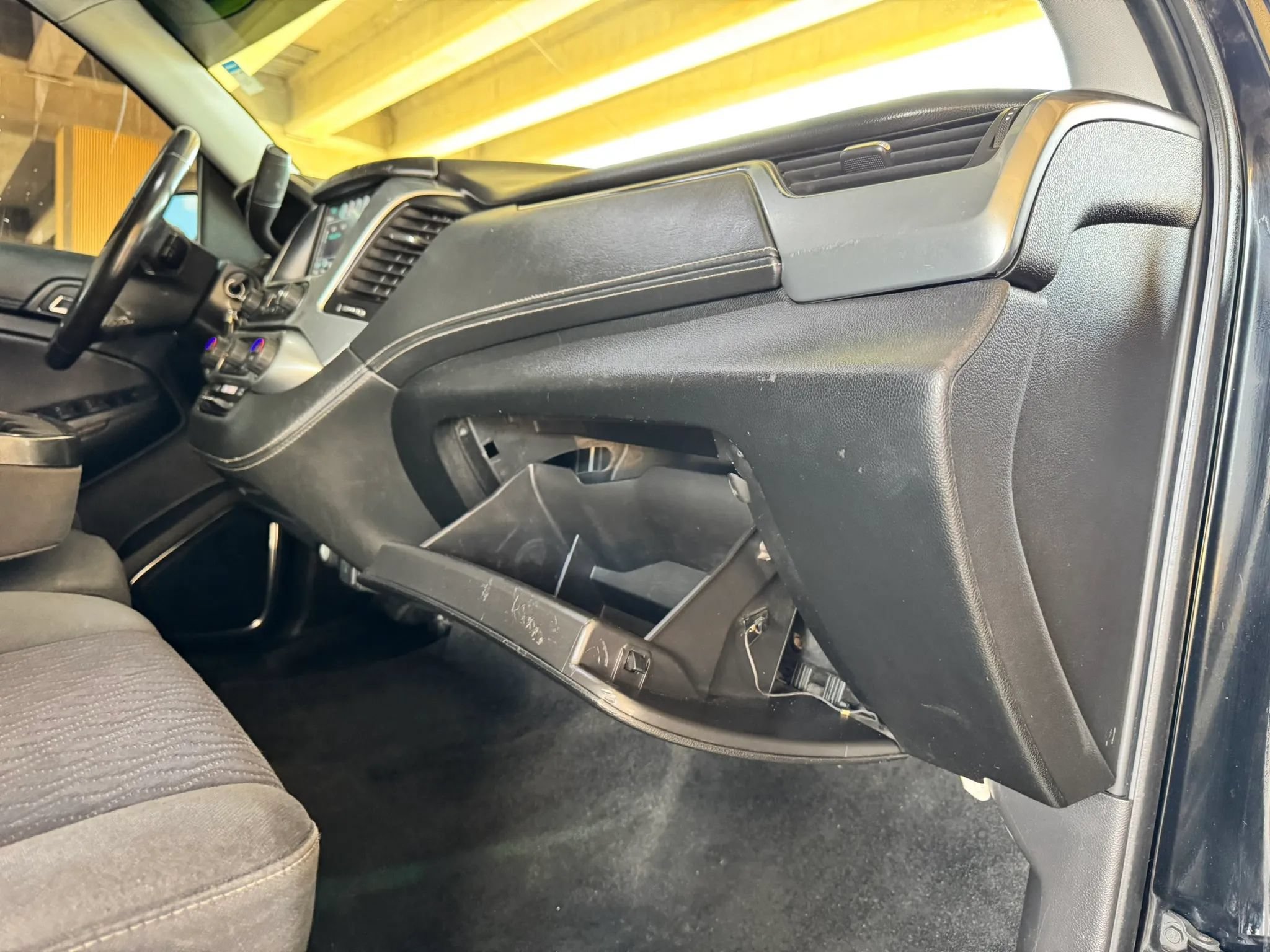 Used 2018 Chevrolet Suburban LS w/ Skid Plate Package AWD/4WD image 29