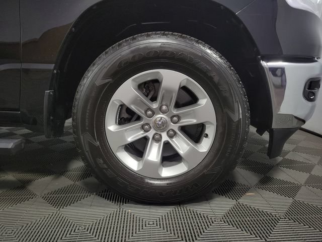 Used 2023 RAM 1500 Laramie AWD/4WD image 12