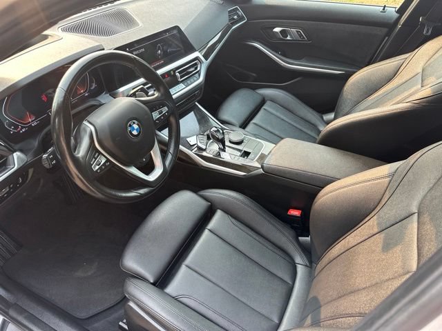 Used 2021 BMW 330i xDrive Sedan w/ Premium Package AWD/4WD image 14