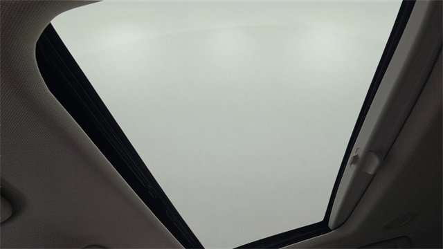 Used 2023 Buick Enclave Avenir w/ Avenir Technology Package image 30