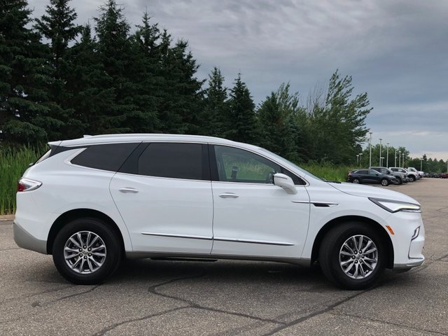 Used 2024 Buick Enclave Premium image 35