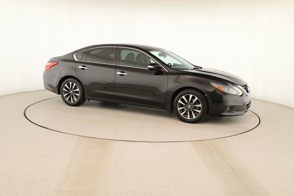 Used 2017 Nissan Altima 2.5 SL w/ 2.5 Technology Package image 9