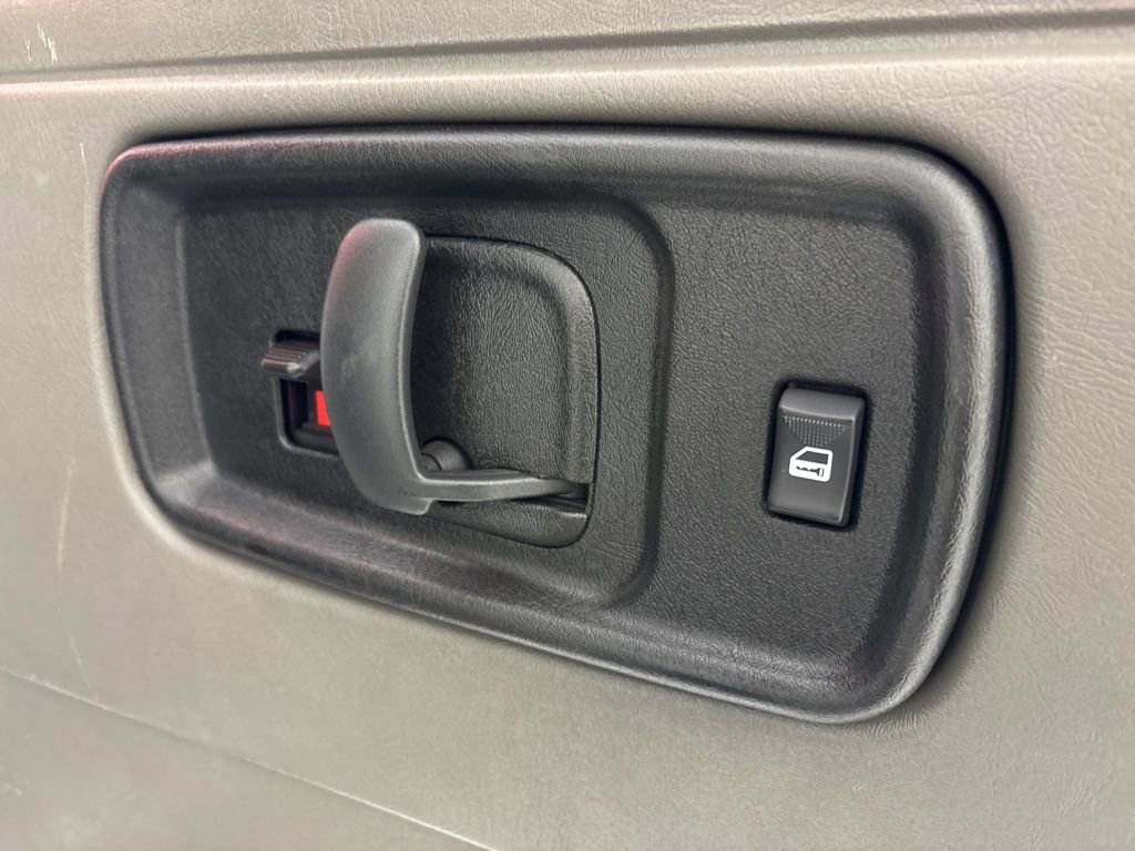 Used 2023 Chevrolet Express 3500 LS image 21