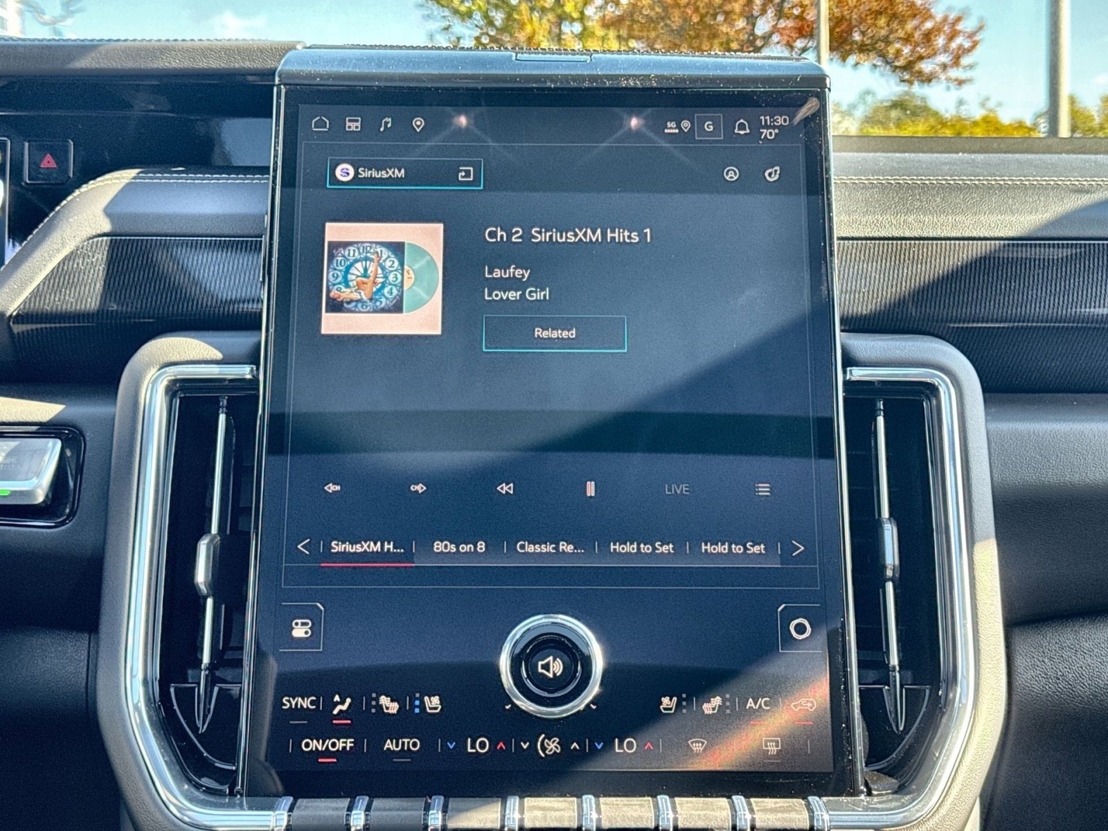 New 2026 GMC Yukon XL Elevation w/ Elevation Premium Package image 18