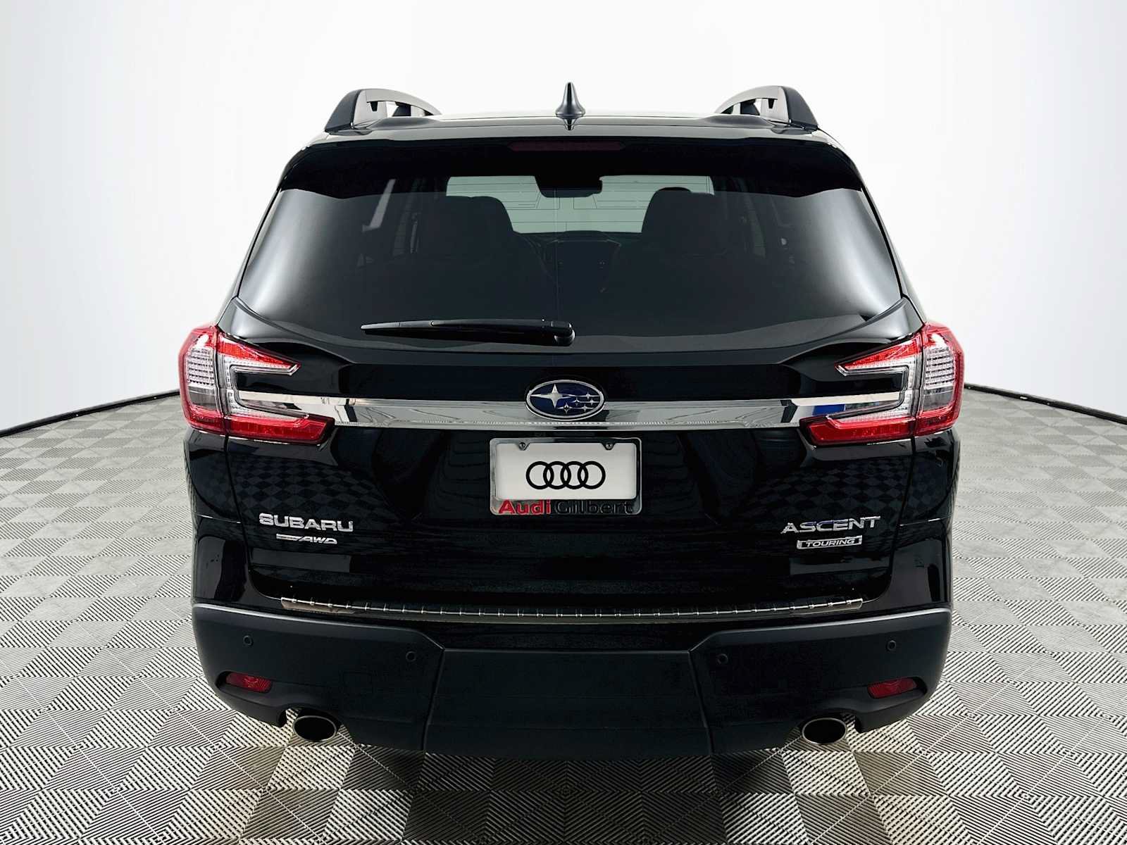 Used 2023 Subaru Ascent Touring AWD/4WD image 6