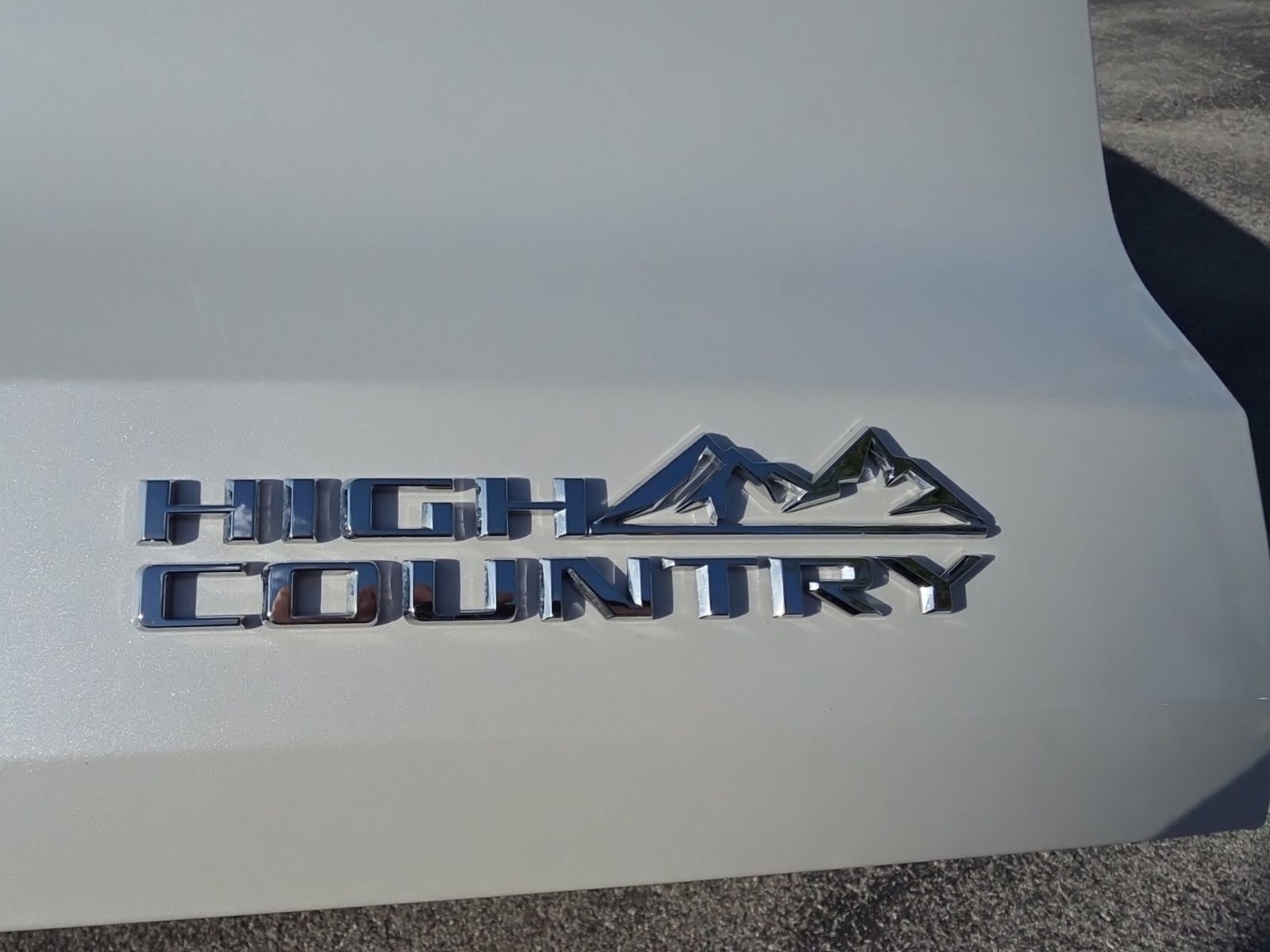 Used 2025 Chevrolet Traverse High Country w/ LPO, Floor Liner Package image 26