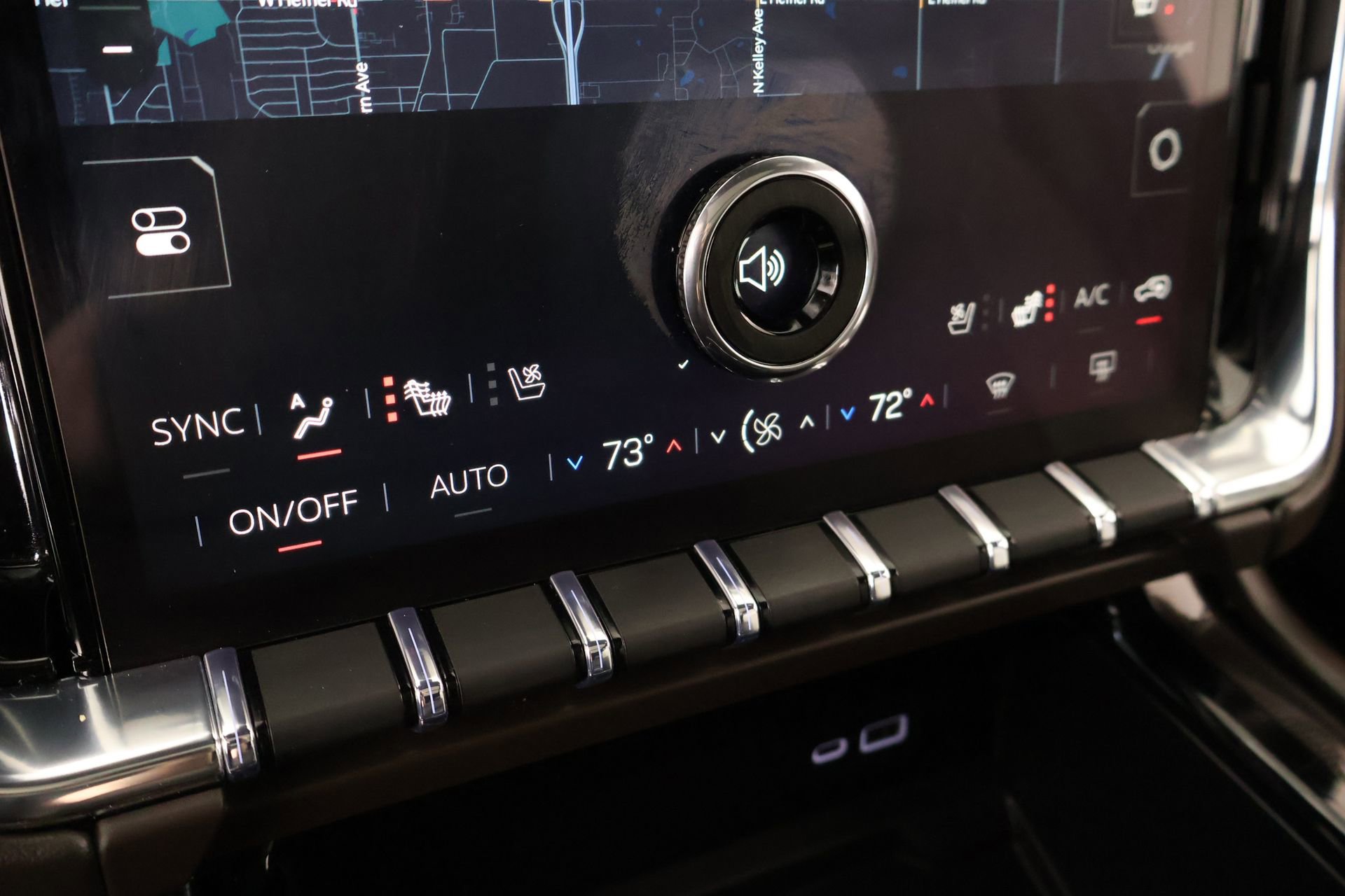 Used 2025 GMC Yukon Elevation w/ Elevation Premium Package image 8