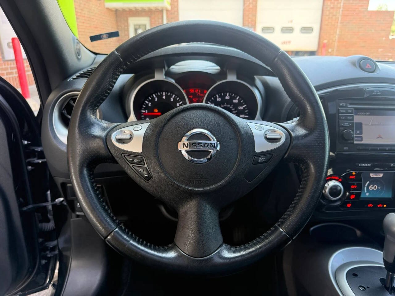Used 2014 Nissan Juke SL AWD/4WD image 12