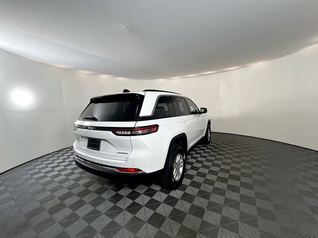 New 2025 Jeep Grand Cherokee Laredo image 9