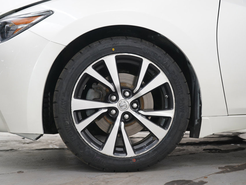 Used 2017 Nissan Maxima Platinum FWD image 29
