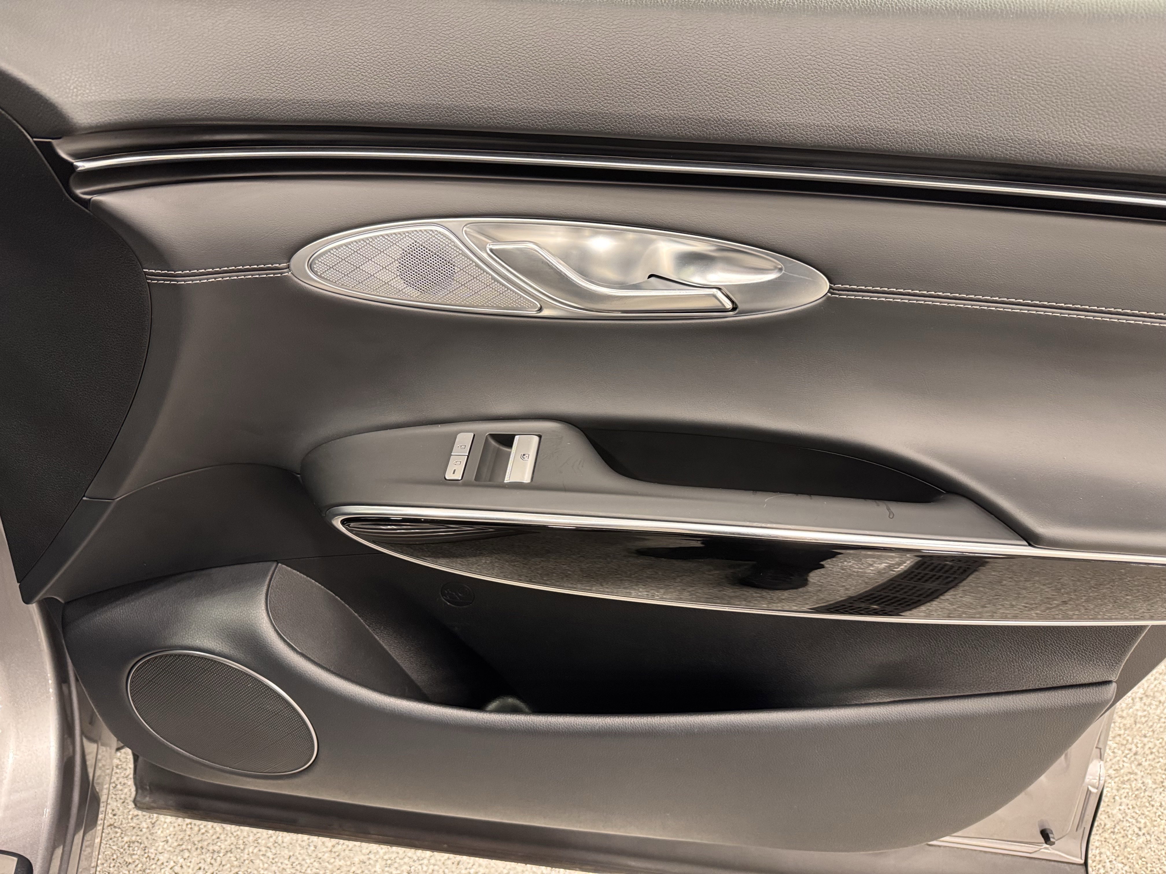 Used 2025 Genesis GV70 2.5T image 27