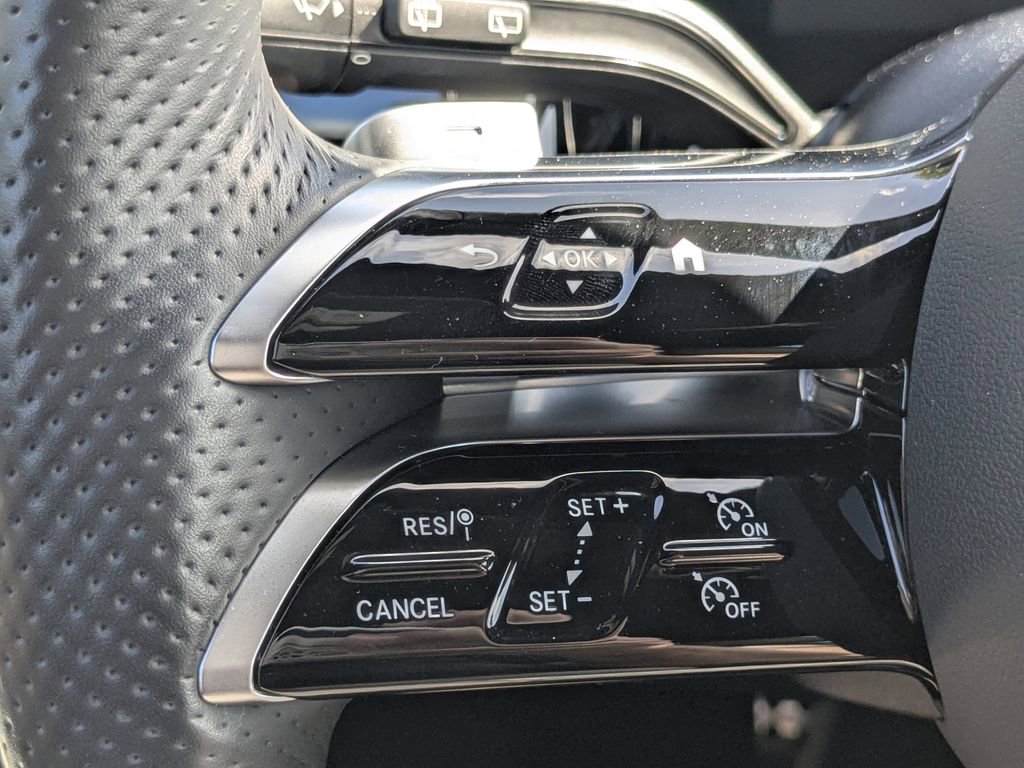 Used 2025 Mercedes-Benz GLA 250 image 11